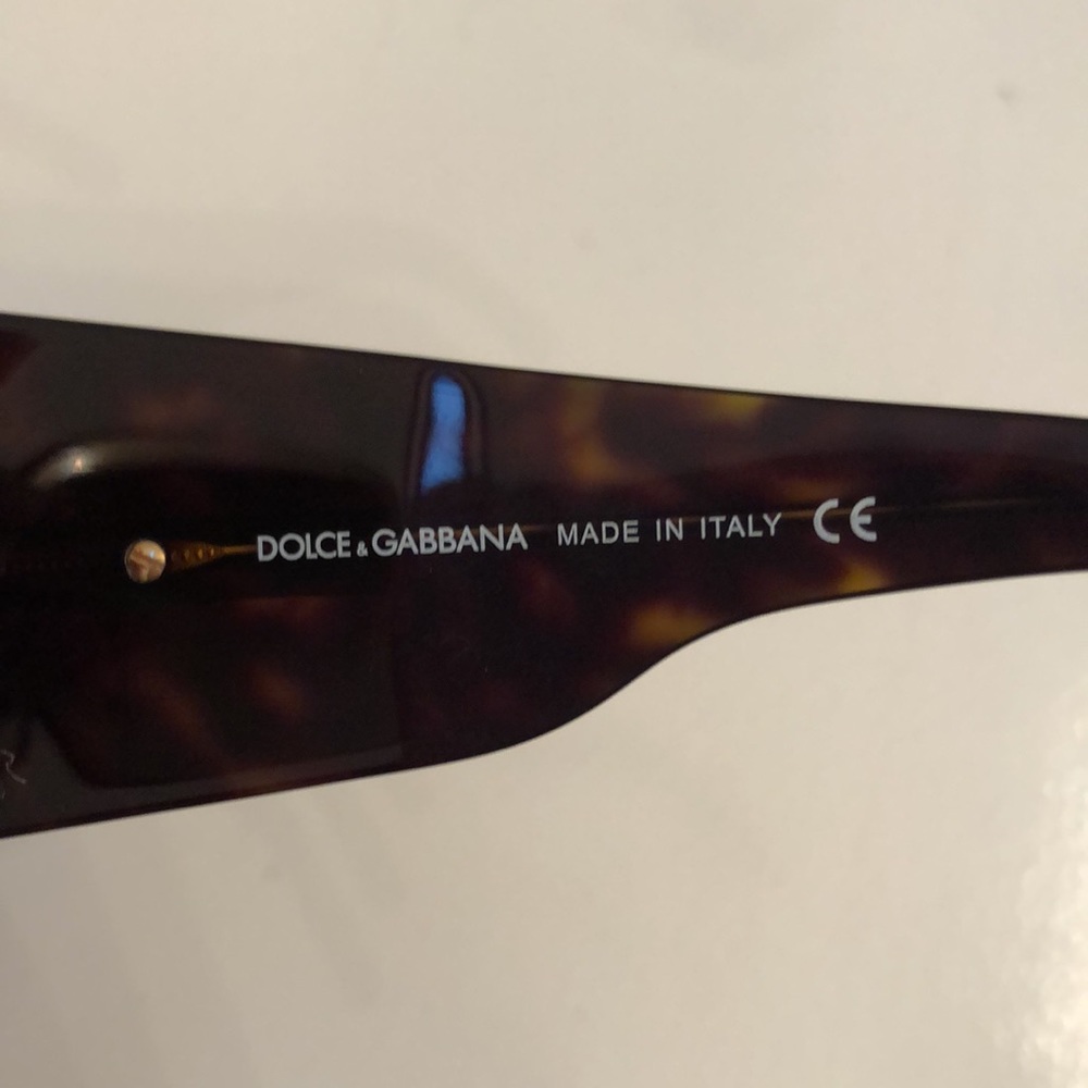 Dolce & Gabbana Shield-Style Tortoiseshell Brown Sunglasses w/ Case, Style #2030 - Picture 7 of 14